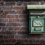Stara skrzynka pocztowa-archaizmy