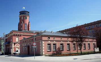 Ratusz w Częstochowie, zabytki Czestochowy - quiz o miastach Polski